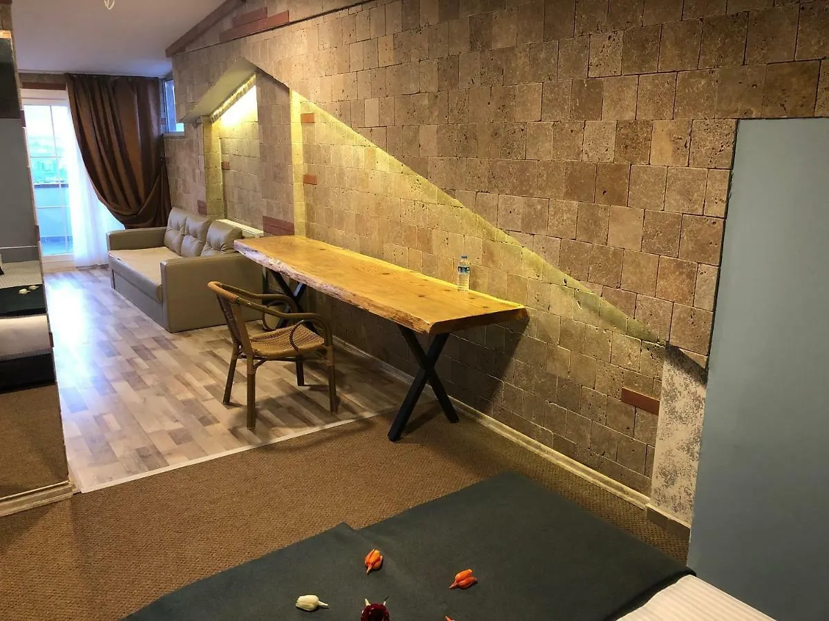 White House Izmir Bed and Breakfast